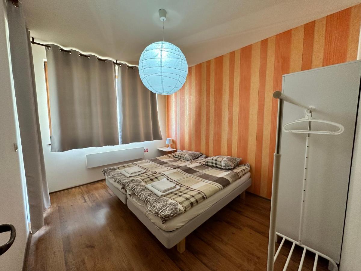 Neon Luxury Apartments Next To The Gondola بانسكو المظهر الخارجي الصورة